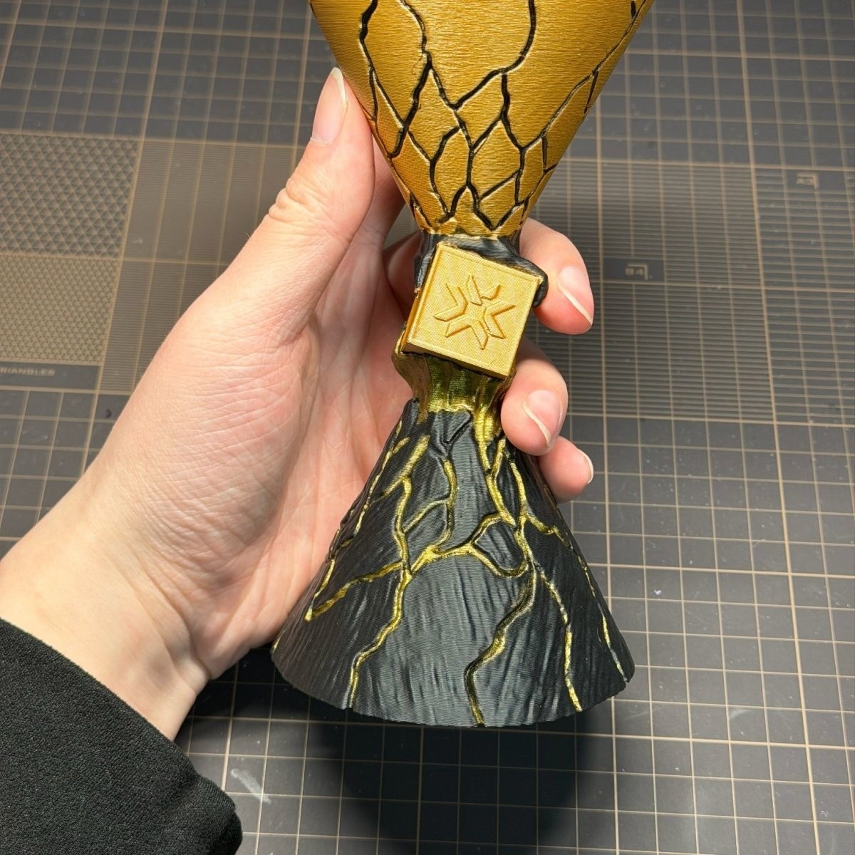 Коллекционная мини-модель 3D-ф – обзор и цена Esports Gaming Trophy